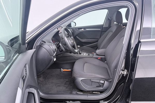 Audi A3 Sportback 1.0 TFSI Pro Line (NAVIGATIE, CLIMA, LED, PDC, STUURBEDIENING, MULTIMEDIA)