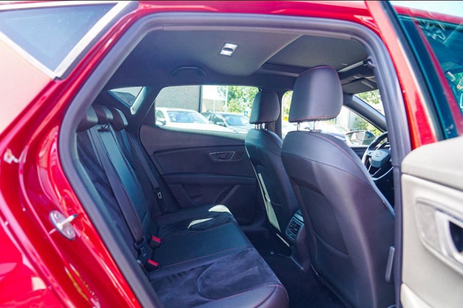 Seat Leon ST 1.8 TSI FR Business Intense | Panorama dak | Stoelverwarming | Apple Carplay | Seat Sound