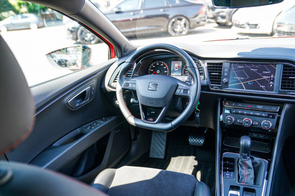 Seat Leon ST 1.8 TSI FR Business Intense | Panorama dak | Stoelverwarming | Apple Carplay | Seat Sound