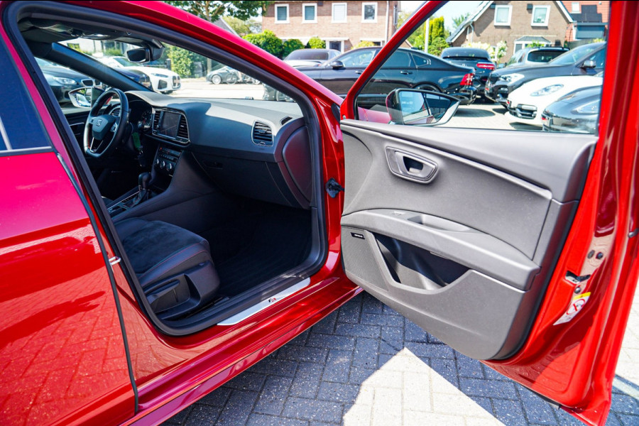 Seat Leon ST 1.8 TSI FR Business Intense | Panorama dak | Stoelverwarming | Apple Carplay | Seat Sound