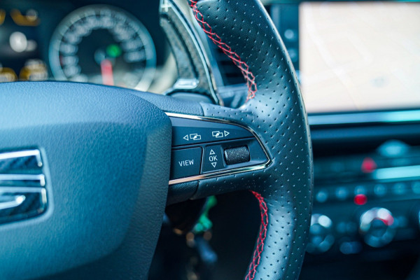 Seat Leon ST 1.8 TSI FR Business Intense | Panorama dak | Stoelverwarming | Apple Carplay | Seat Sound