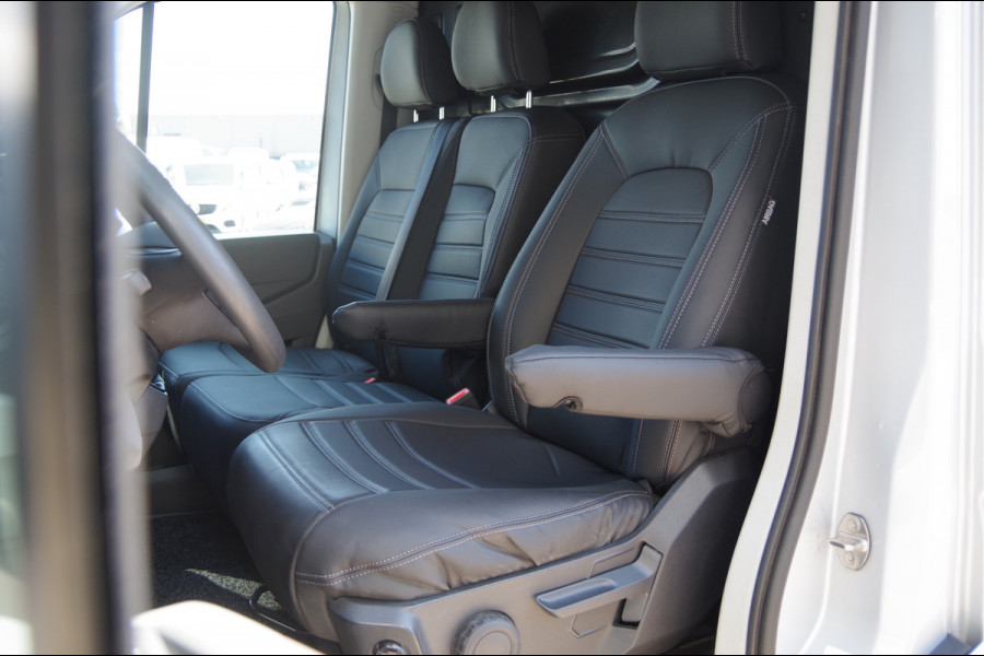 Volkswagen Crafter 35 2.0 TDI L3H3(L2H2) EURO6! 3-ZITS, 140PK, TREKHAAK, 18'' LMV, CRUISE, AIRCO, PARKEERSENSOREN