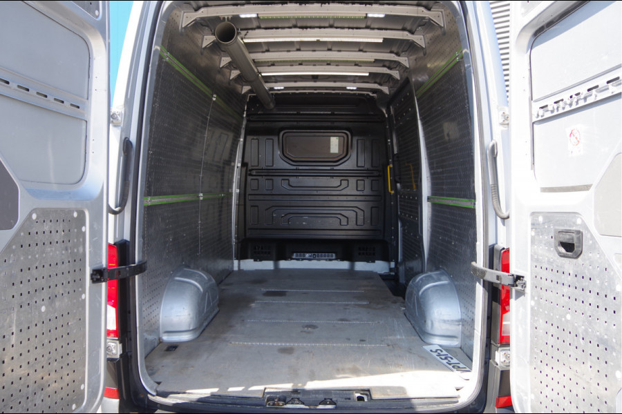 Volkswagen Crafter 35 2.0 TDI L3H3(L2H2) EURO6! 3-ZITS, 140PK, TREKHAAK, 18'' LMV, CRUISE, AIRCO, PARKEERSENSOREN