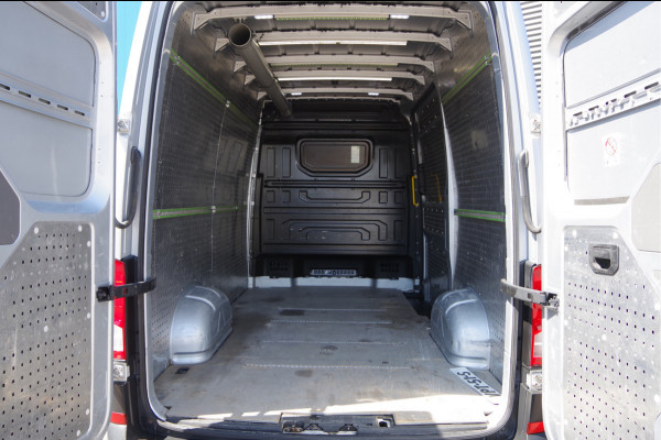 Volkswagen Crafter 35 2.0 TDI L3H3(L2H2) EURO6! 3-ZITS, 140PK, TREKHAAK, 18'' LMV, CRUISE, AIRCO, PARKEERSENSOREN