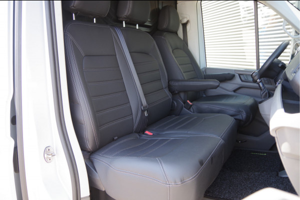 Volkswagen Crafter 35 2.0 TDI L3H3(L2H2) EURO6! 3-ZITS, 140PK, TREKHAAK, 18'' LMV, CRUISE, AIRCO, PARKEERSENSOREN