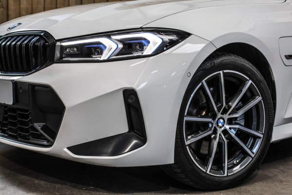 BMW 3 Serie Touring 330e M-Sport *Facelift*Camera*Led*Adaptieve cruise*DAB*