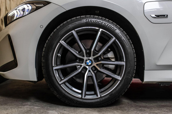 BMW 3 Serie Touring 330e M-Sport *Facelift*Camera*Led*Adaptieve cruise*DAB*