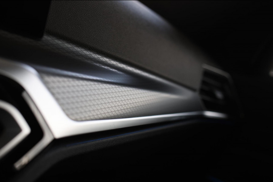 BMW 3 Serie Touring 330e M-Sport *Facelift*Camera*Led*Adaptieve cruise*DAB*