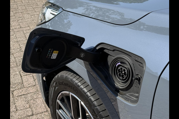 BMW X1 xDrive25e M SPORT | PANORAMA | TREKHAAK | LEDER | HEAD UP | ELEKTR. STOELEN |