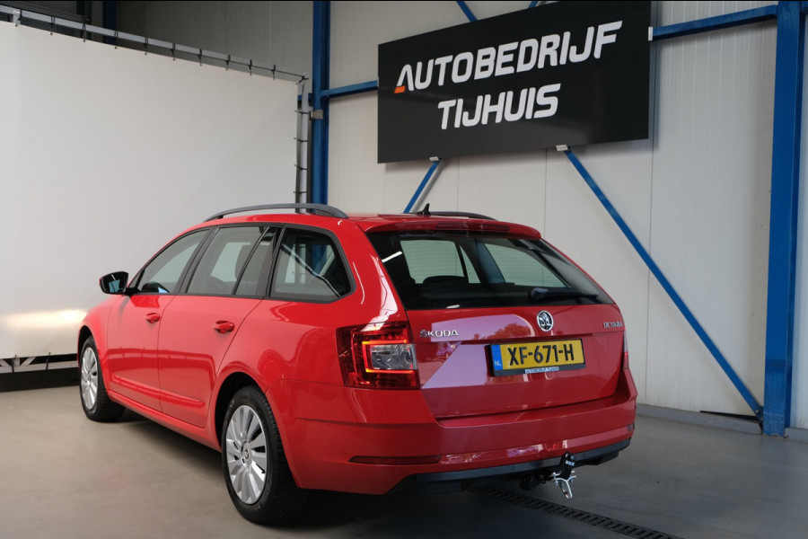 Škoda Octavia Combi 1.0 TSI Greentech Ambition Automaat - Airco, Cruise, Navi, PDC, Carplay, Trekhaak.