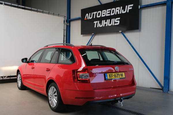 Škoda Octavia Combi 1.0 TSI Greentech Ambition Automaat - Airco, Cruise, Navi, PDC, Carplay, Trekhaak.
