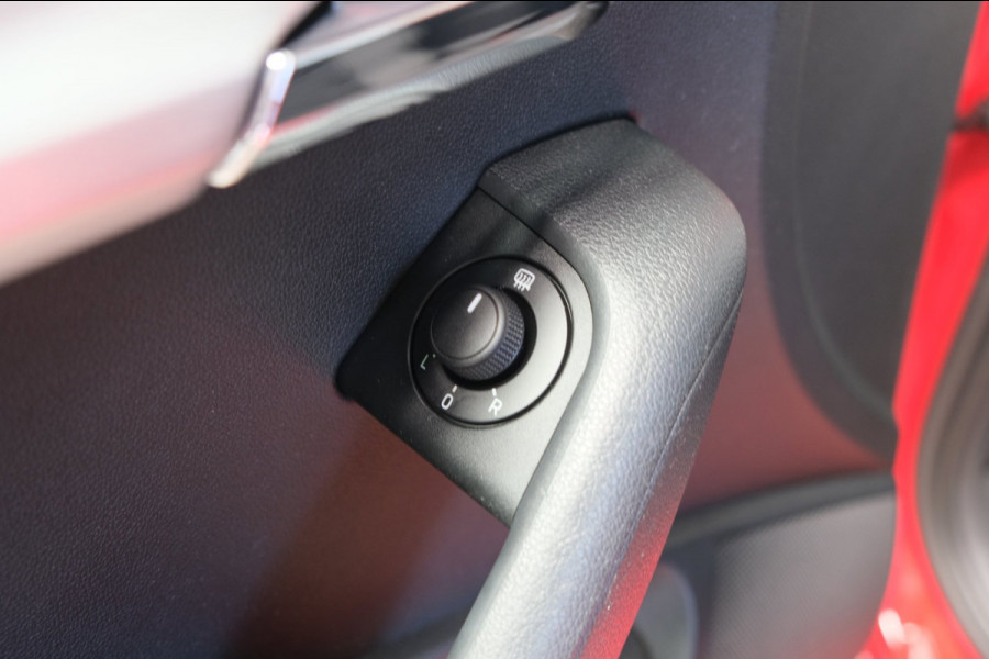 Škoda Octavia Combi 1.0 TSI Greentech Ambition Automaat - Airco, Cruise, Navi, PDC, Carplay, Trekhaak.