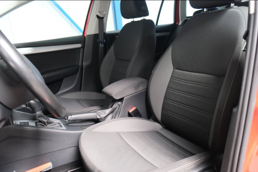 Škoda Octavia Combi 1.0 TSI Greentech Ambition Automaat - Airco, Cruise, Navi, PDC, Carplay, Trekhaak.