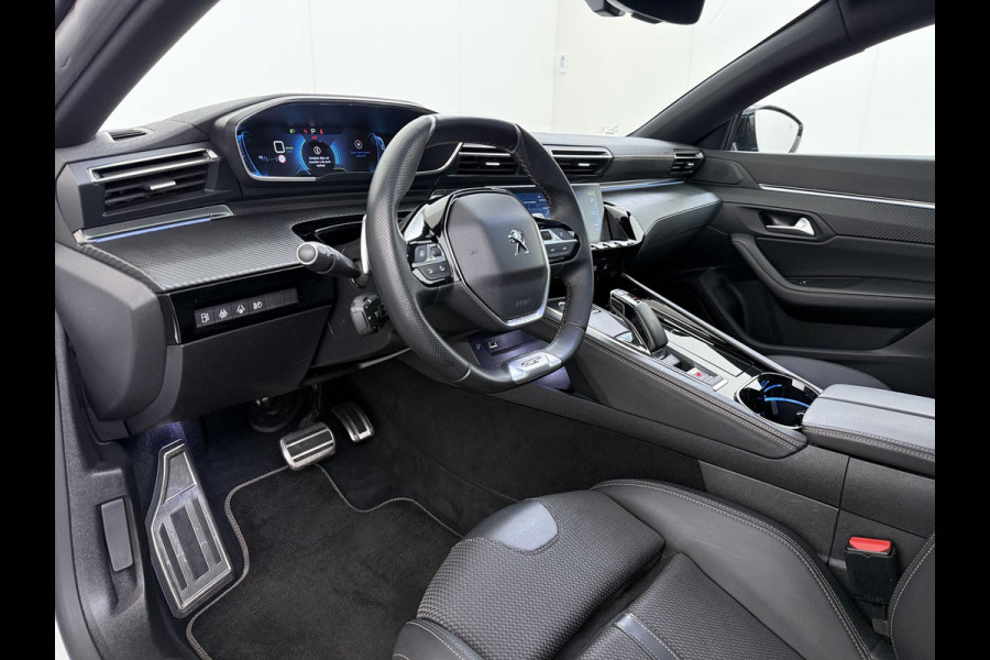 Peugeot 508 1.6 HYbrid GT PHEV| AFNEEMBARE TREKHAAK| PANO| ELEKTRISCHE ACHTERKLEP| ACHTERUITRIJCAMERA| RIJKLAAR GELEVERD INCL. 12 MND BOVAG GARANTIE| DODE HOEK SENSOR|