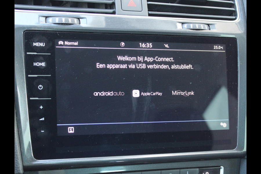 Volkswagen e-Golf e-Golf | STOELVERWARMING | APPLE CARPLAY / ANDROID AUTO | ADAPTIEVE CRUISE CONTROL |