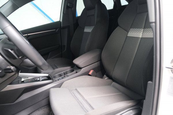 Audi A3 Limousine 30 TFSI Advanced edition - N.A.P. Airco, Cruise, Navi, PDC, Carplay, Virtual display.