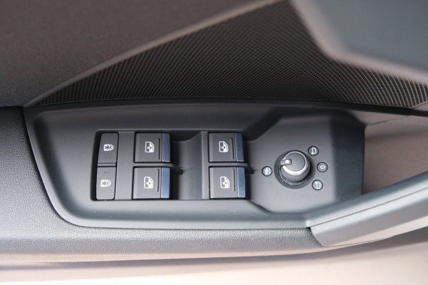 Audi A3 Limousine 30 TFSI Advanced edition - N.A.P. Airco, Cruise, Navi, PDC, Carplay, Virtual display.