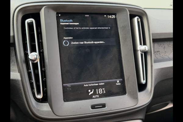 Volvo XC40 BWJ 2022 | 1.5 130PK T2 Momentum Core | TREKHAAK | CAMERA A | CLIMA | NAVI | PDC | CARPLAY |