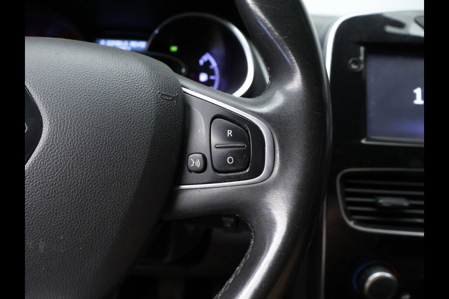 Renault Clio Estate 0.9 TCe Limited Sport (NAVI,CLIMATE,CRUISE,AIRCO,ELEKTRISCH PAKKET,BLUETOOTH,LED,SPORTSTOELEN,NETTE STAAT)
