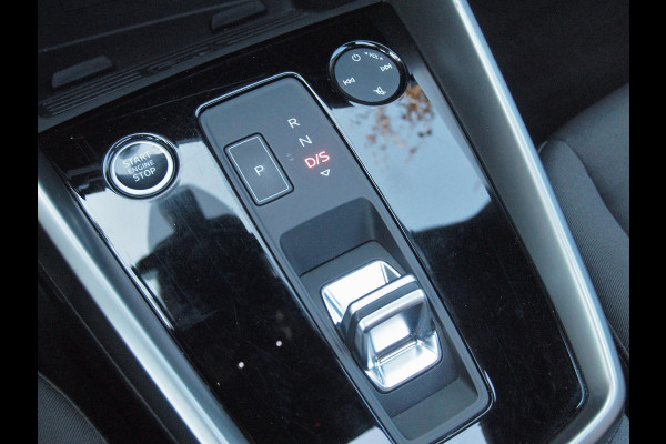 Audi A3 Sportback 35 TFSI S edition | Panoramadak | Bang & Olufsen | Trekhaak | Apple Carplay | Parkeersensoren |
