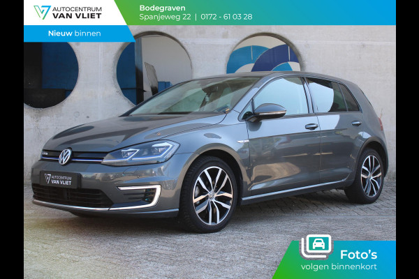 Volkswagen e-Golf e-Golf | STOELVERWARMING | APPLE CARPLAY / ANDROID AUTO | ADAPTIEVE CRUISE CONTROL |