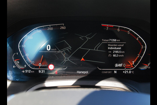 BMW 3 Serie Touring 318i Business Edition | Black Optic | Apple Carplay | Sfeerverlichting | Parkeersensoren | NL-Auto |