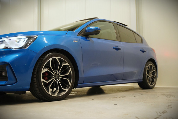 Ford Focus 1.0 EcoBoost ST Line Business | Panoramadak | Bang & Olufsen | Head-Up Display | Stoelverwarming | Keyless | Elektrische Stoel | Cruise Control | LED | Parkeersensoren