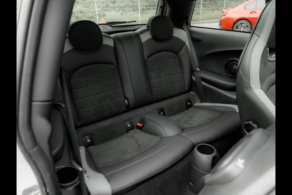 MINI 3-deurs 2.0 Cooper S Rockingham GT Edition - JCW-Trim - Pano - ACC - Harman Kardon