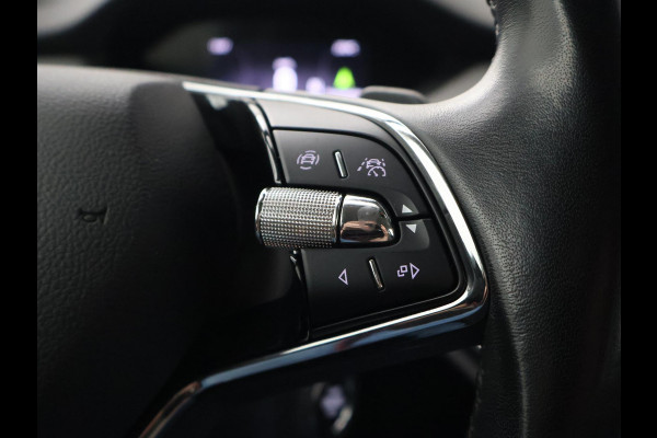 Škoda ENYAQ iV 80 204 PK SOH 89,42% + WEGKL. TREKHAAK | SFEERVERL | STANDKACHEL | CAMERA | STUURWIELVER. | CARPLAY