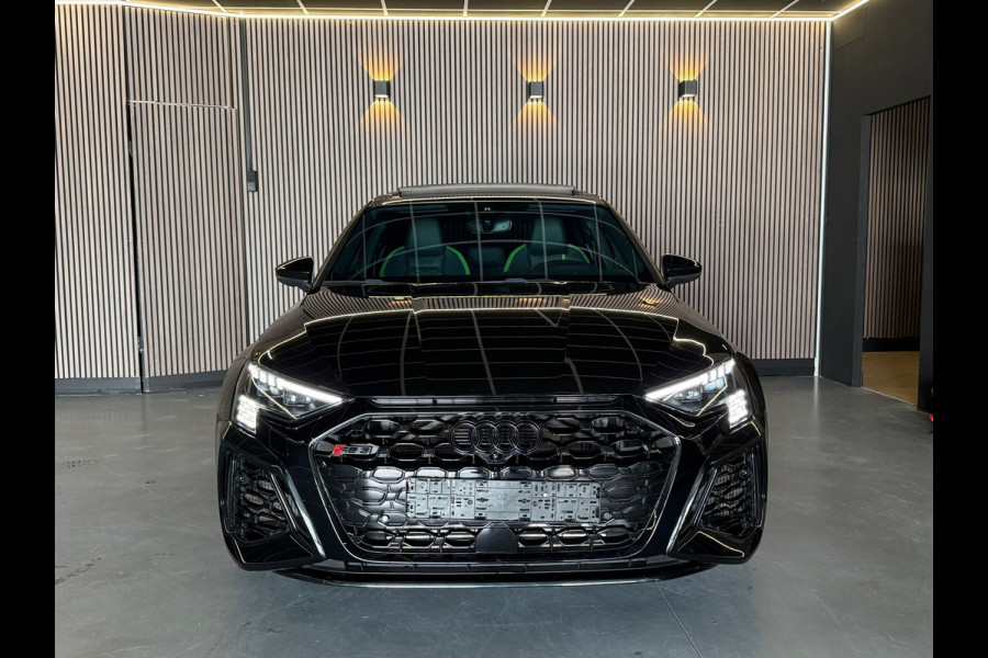 Audi 2.5 TFSI RS3 quattro 2.5 TFSI RS3 quattro HULK|KERAMISCH|PPF|PANO|Hud|B&O