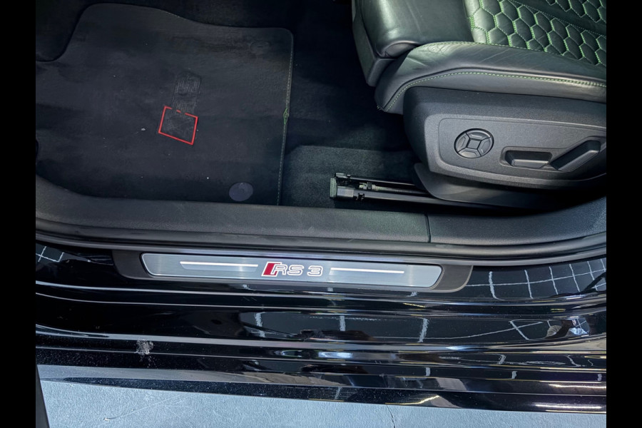 Audi 2.5 TFSI RS3 quattro 2.5 TFSI RS3 quattro HULK|KERAMISCH|PPF|PANO|Hud|B&O