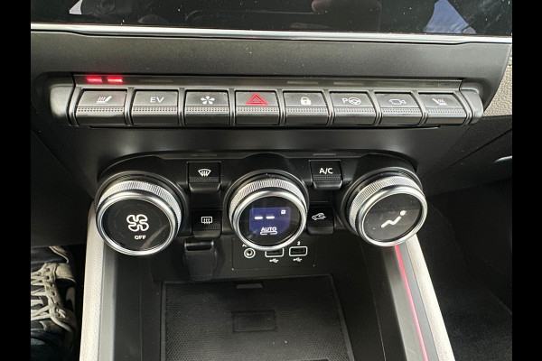 Renault Clio 1.6 E-Tech Hybrid 140 Initiale Paris | HEV | Leder | Blindspot | 360 Cam | stuur/stoel verwarming |