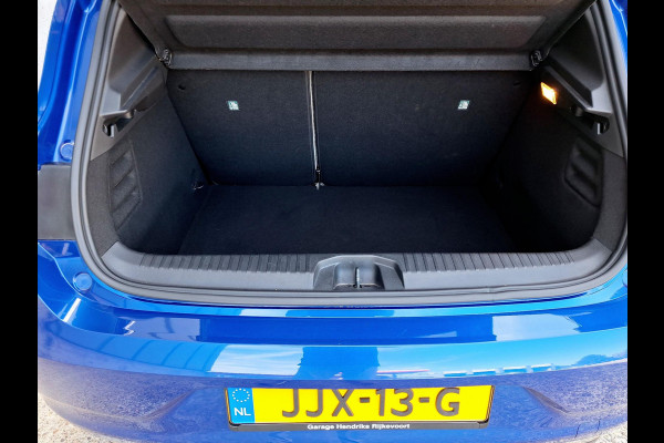 Renault Clio 1.6 E-Tech Hybrid 140 Initiale Paris | HEV | Leder | Blindspot | 360 Cam | stuur/stoel verwarming |