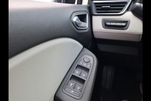 Renault Clio 1.6 E-Tech Hybrid 140 Initiale Paris | HEV | Leder | Blindspot | 360 Cam | stuur/stoel verwarming |