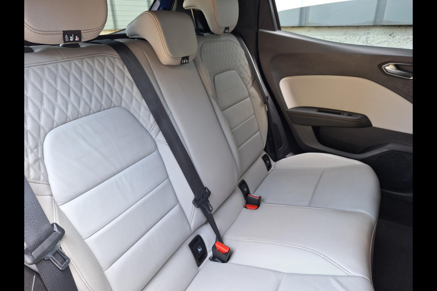 Renault Clio 1.6 E-Tech Hybrid 140 Initiale Paris | HEV | Leder | Blindspot | 360 Cam | stuur/stoel verwarming |