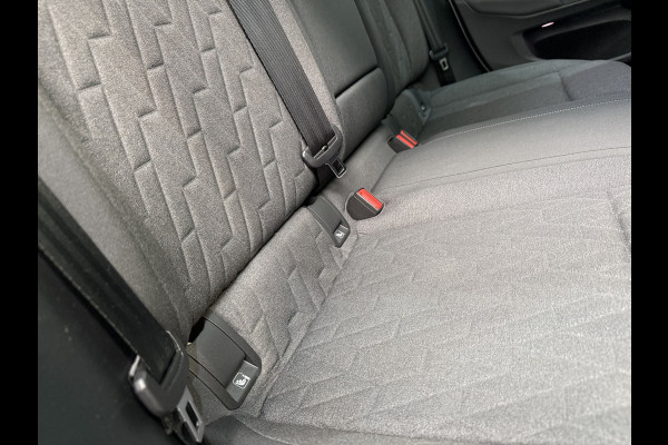 Volkswagen Golf Variant 1.5 eTSI 150pk DSG Style | Pano dak