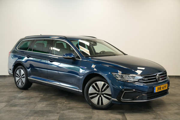 Volkswagen Passat Variant 1.4 TSI PHEV GTE Business ACC Massage Camera Stoelverwarming 24 Maanden garantie* (Vraag naar de voorwaarden)