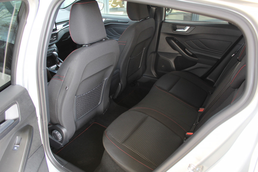 Ford FOCUS Wagon 1.0 EcoBoost Hybrid ST Line X | BLIS | Head-Up | Trekhaak | Adaptieve cruise