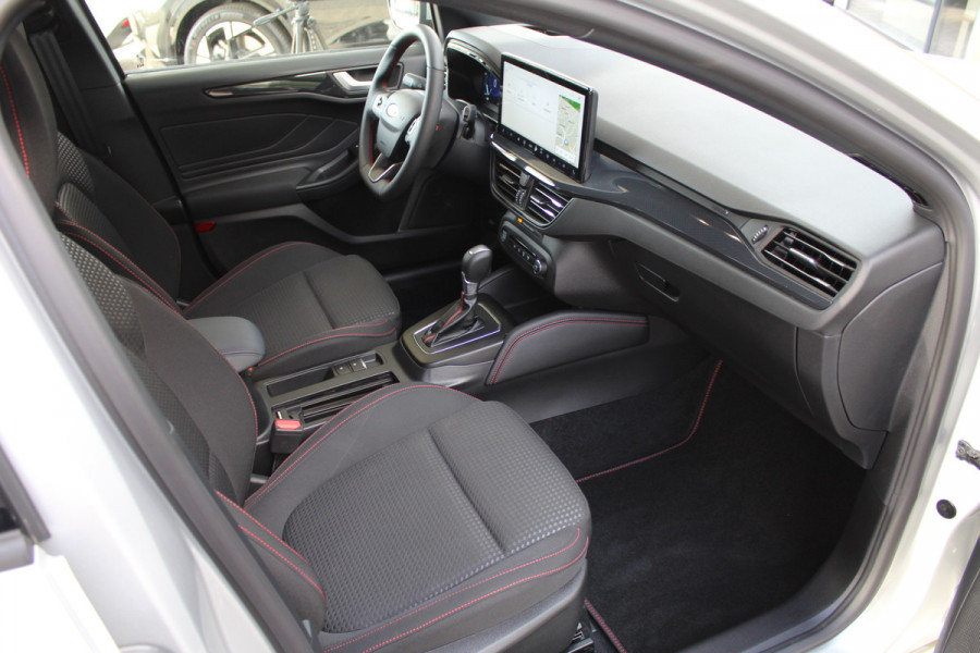Ford FOCUS Wagon 1.0 EcoBoost Hybrid ST Line X | BLIS | Head-Up | Trekhaak | Adaptieve cruise