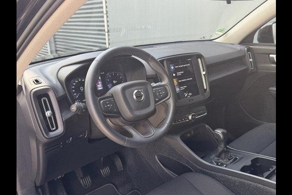 Volvo XC40 BWJ 2022 | 1.5 130PK T2 Momentum Core | TREKHAAK | CAMERA A | CLIMA | NAVI | PDC | CARPLAY |