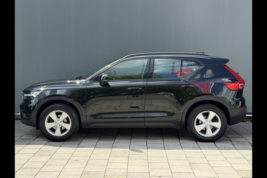 Volvo XC40 BWJ 2022 | 1.5 130PK T2 Momentum Core | TREKHAAK | CAMERA A | CLIMA | NAVI | PDC | CARPLAY |