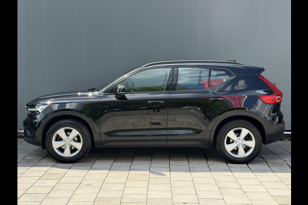 Volvo XC40 BWJ 2022 | 1.5 130PK T2 Momentum Core | TREKHAAK | CAMERA A | CLIMA | NAVI | PDC | CARPLAY |