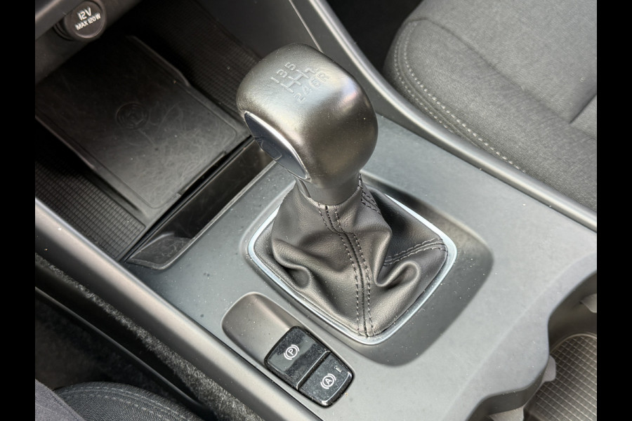 Volvo XC40 BWJ 2022 | 1.5 130PK T2 Momentum Core | TREKHAAK | CAMERA A | CLIMA | NAVI | PDC | CARPLAY |