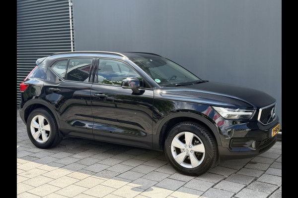 Volvo XC40 BWJ 2022 | 1.5 130PK T2 Momentum Core | TREKHAAK | CAMERA A | CLIMA | NAVI | PDC | CARPLAY |