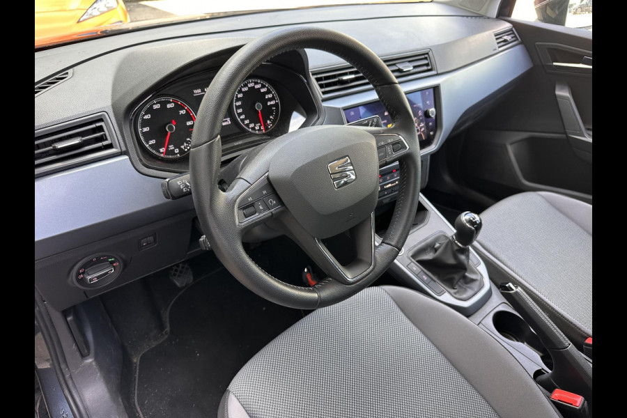 Seat Arona 1.0 TSI Style Business Intense | Trekhaak | Addaptive CC | Climate | Carplay | Navi | Camera |