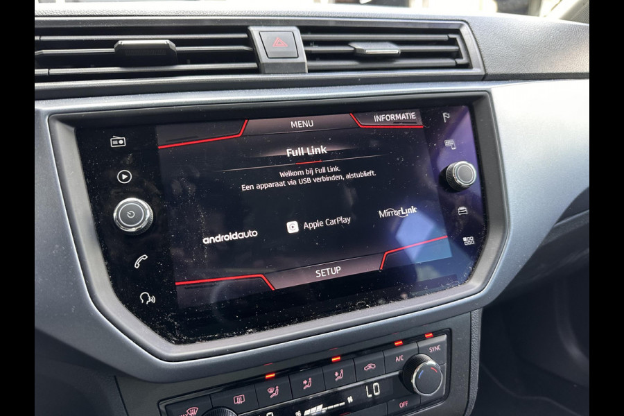 Seat Arona 1.0 TSI Style Business Intense | Trekhaak | Addaptive CC | Climate | Carplay | Navi | Camera |