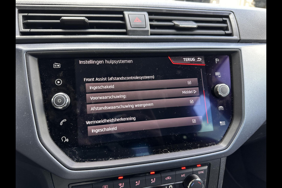 Seat Arona 1.0 TSI Style Business Intense | Trekhaak | Addaptive CC | Climate | Carplay | Navi | Camera |