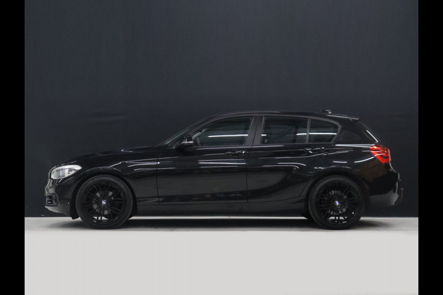 BMW 1-serie 118i M Sport [STOELVERWARMING, TREKHAAK, CRUISE COMTROL, PDC V+A, LED, MULTIFUNCTIONEEL STUURWIEL, NAVIGATIE, BLUETOOTH, 6 BAK, NIEUWSTAAT]