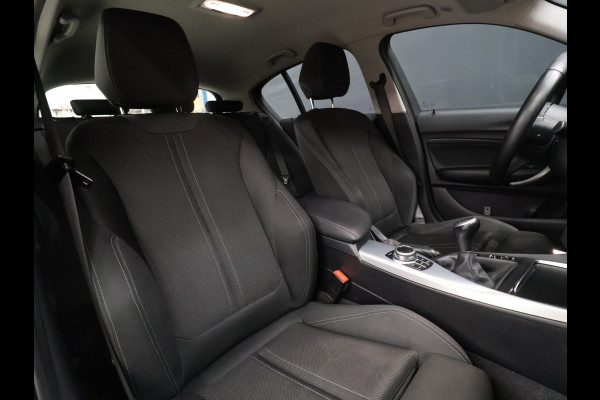 BMW 1-serie 118i M Sport [STOELVERWARMING, TREKHAAK, CRUISE COMTROL, PDC V+A, LED, MULTIFUNCTIONEEL STUURWIEL, NAVIGATIE, BLUETOOTH, 6 BAK, NIEUWSTAAT]