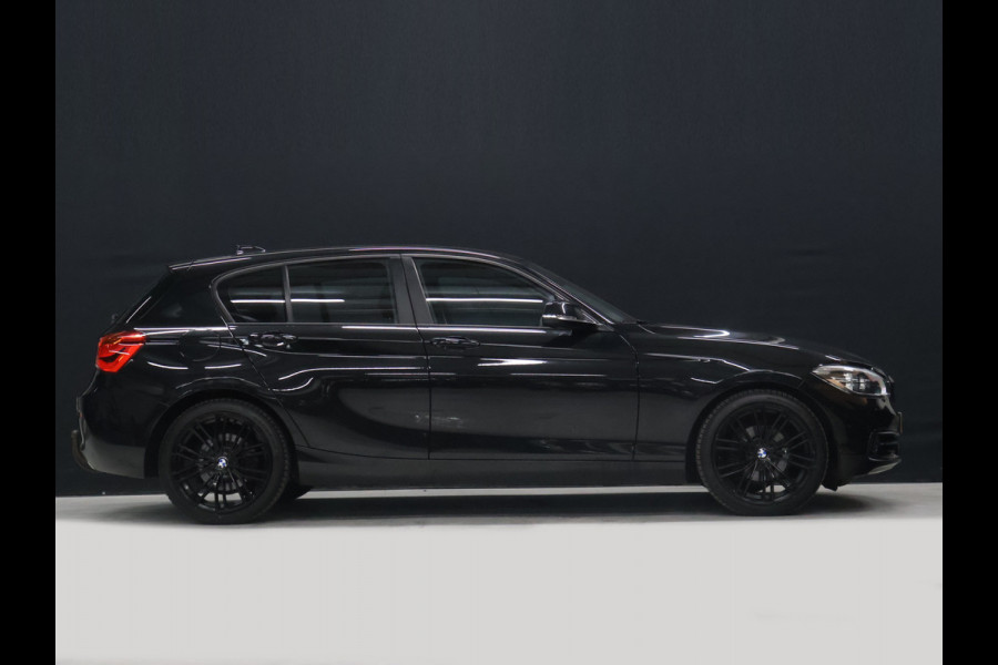 BMW 1-serie 118i M Sport [STOELVERWARMING, TREKHAAK, CRUISE COMTROL, PDC V+A, LED, MULTIFUNCTIONEEL STUURWIEL, NAVIGATIE, BLUETOOTH, 6 BAK, NIEUWSTAAT]